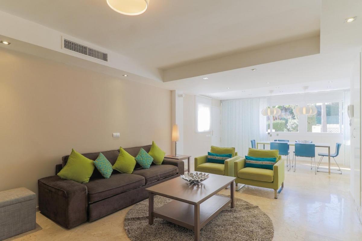 베날마데나코스타 C43 - Family House With Terrace And Shared Pool 빌라 외부 사진