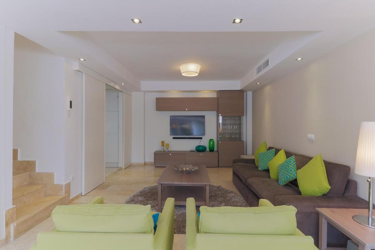 베날마데나코스타 C43 - Family House With Terrace And Shared Pool 빌라 외부 사진